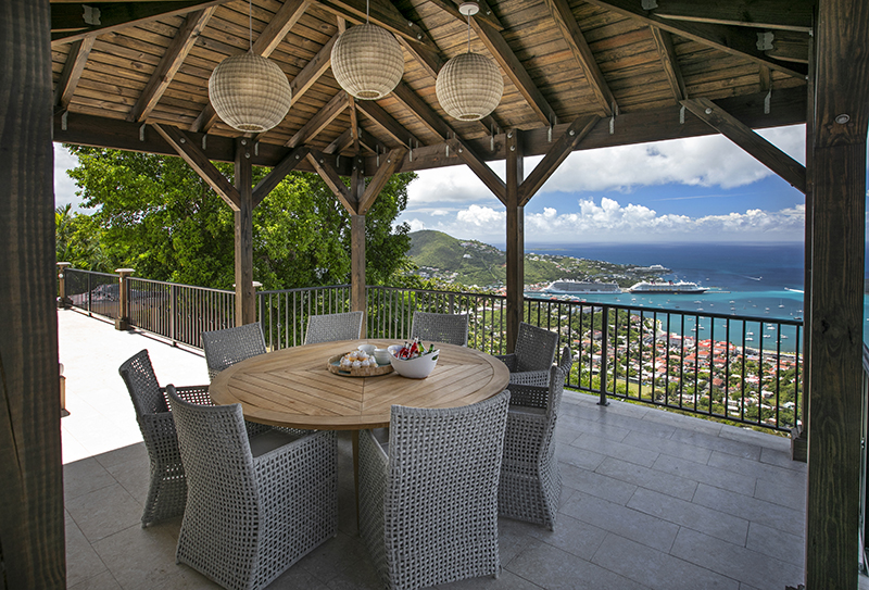 Outdoor Dining with an Island View